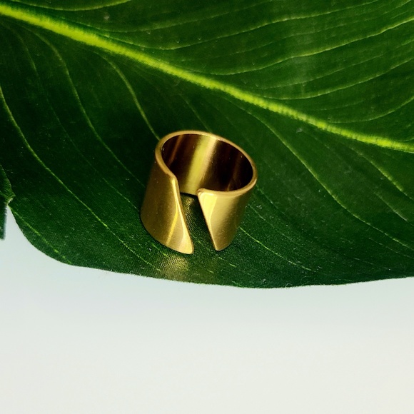 Zaya Ring - Picture 2 of 8